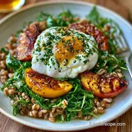 Insalata di Farro Pesche Grigliate e Burrata