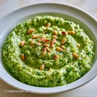 Ricetta Pesto Di Zucchine Classico al Parmigiano