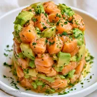Tartare Di Salmone E Avocado Al Lime