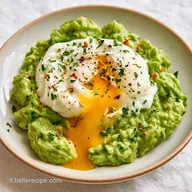 Uovo In Camicia Avocado per un Brunch Energetico